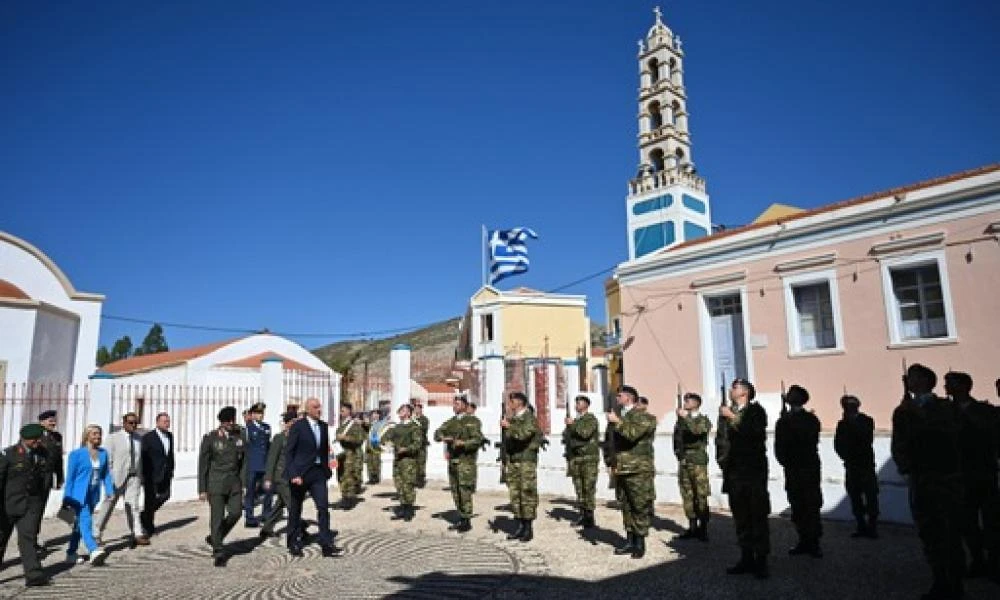 Τουρκικό Bayraktar κατασκόπευε την επίσκεψη Δένδια στο Καστελόριζο από όπου έστειλε ηχηρό μήνυμα: «Η ελευθερία δεν είναι δεδομένη. Πρέπει να τη διατηρήσουμε. Με κάθε κόστος»